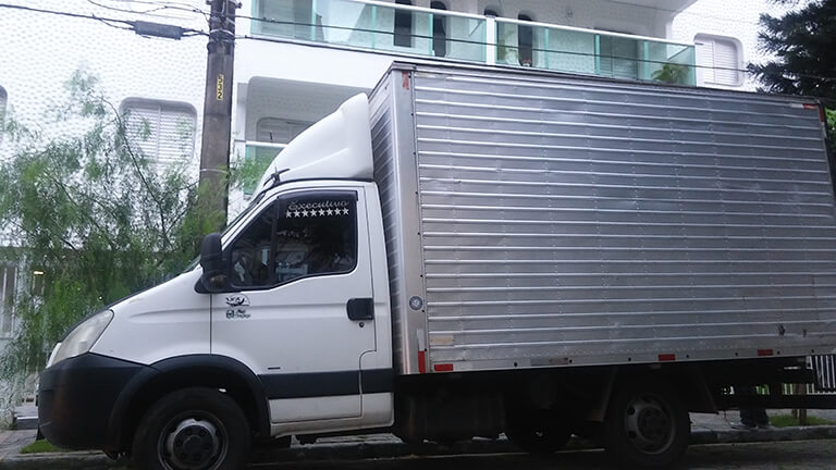 Caminhão de Mudanças em Votorantim